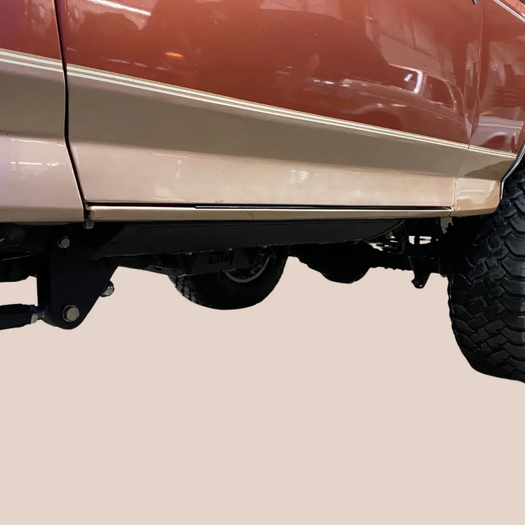 OBS Solutions Amp Step Bracket KIT - Bronco application alternate angle