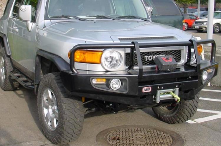 ARB 3420210B Toyota FJ Cruiser 2007-2014 Deluxe Front Bumper Winch Ready with Grille Guard, Black Powder Coat Finish