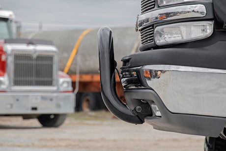 Chevy/GMC Black Bull Bar 99-06 Chevy/GMC 1500 and Classic Rough Country