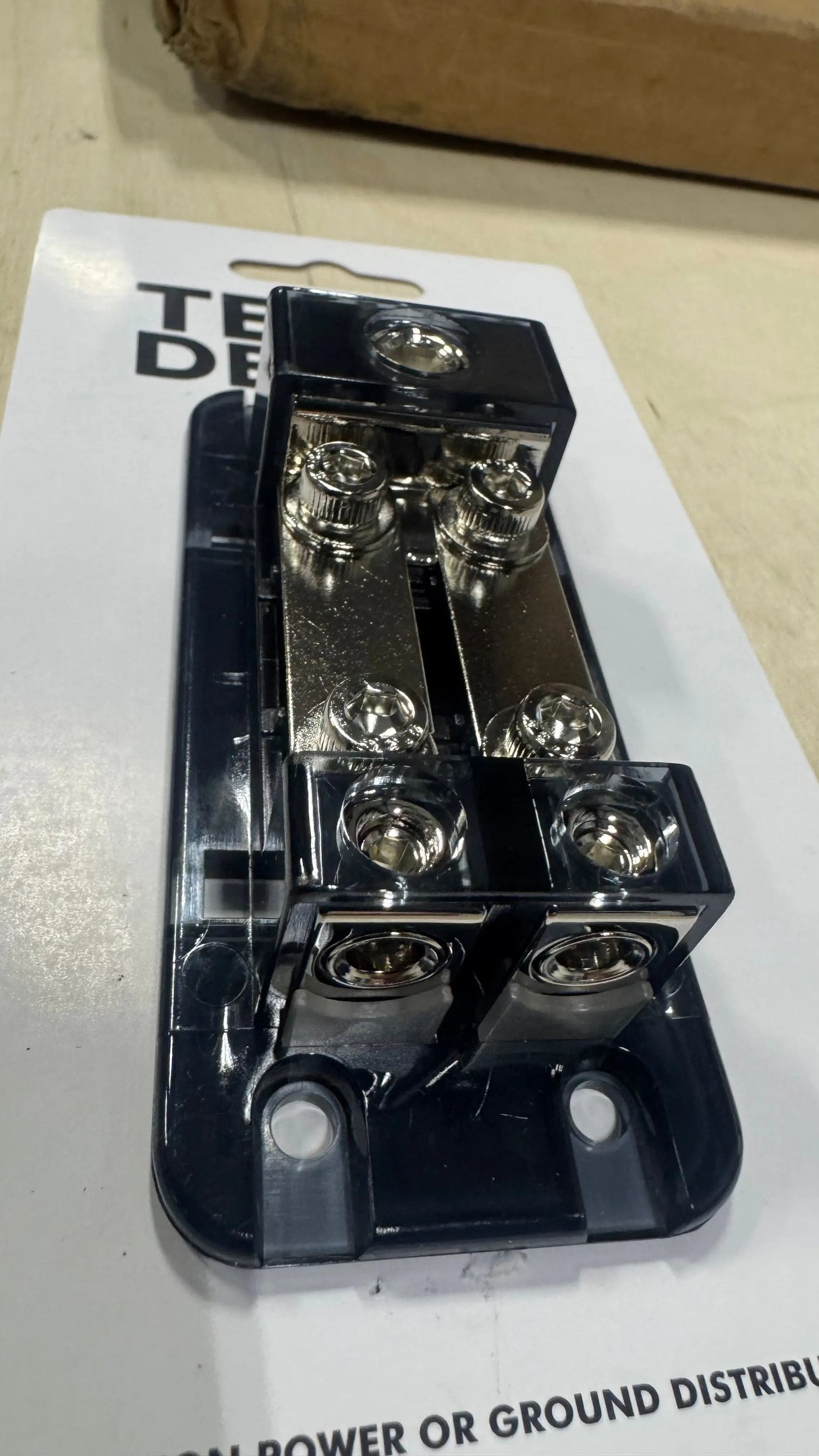 Ten87 Design MIDI Distribution Block with One Input and Two Outputs Ten87 Design
