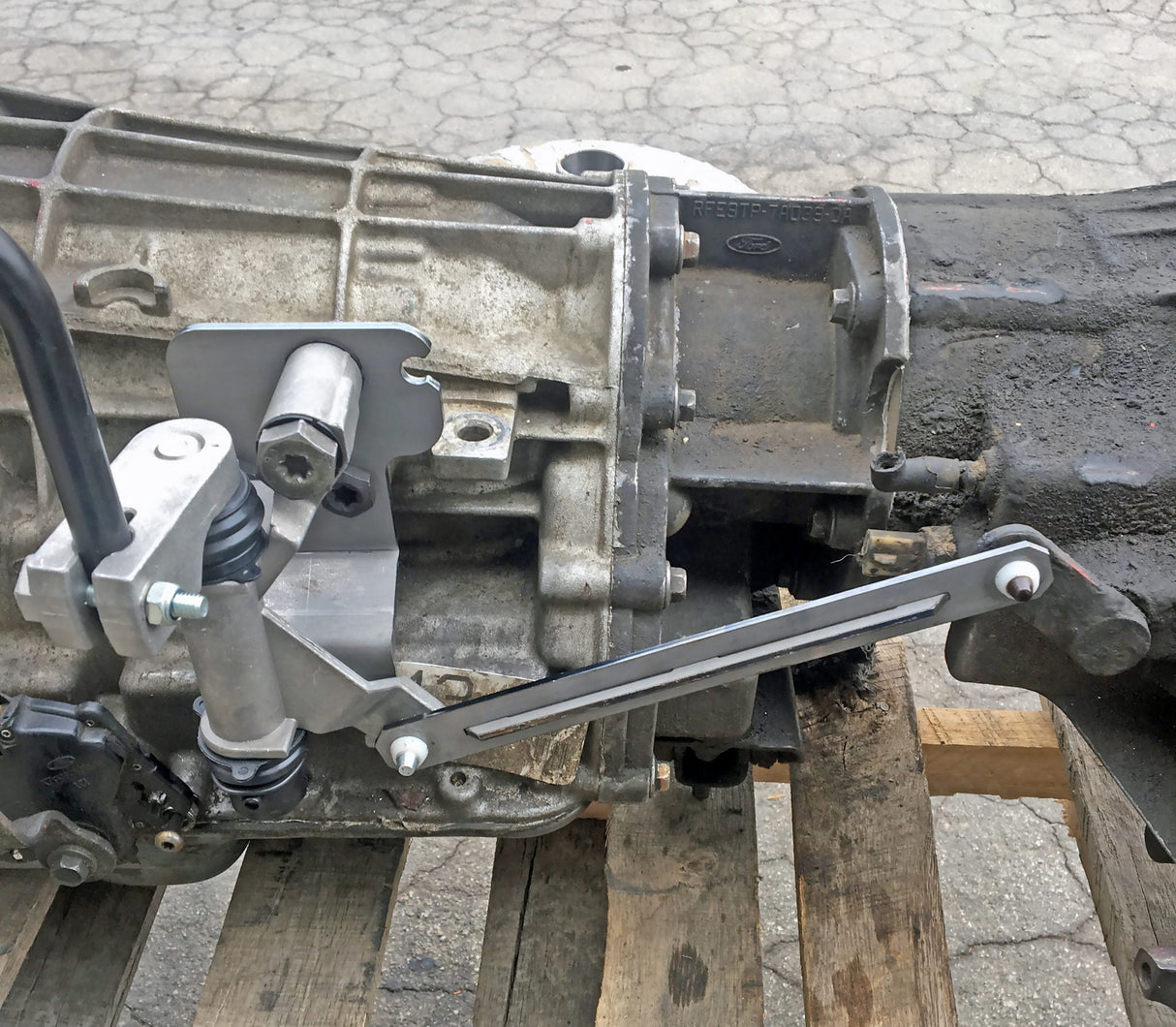 BW1356 Electric to Manual Transfer Case Conversion Brackets Solo Motorsports