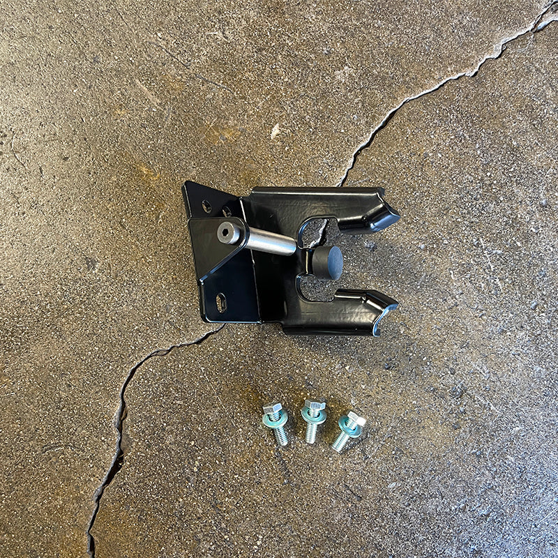 (1987-1996) Solo Motorsports Bronco Tire Swing Striker