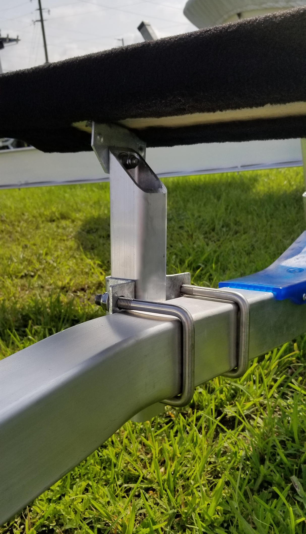 Heavy Duty Hat Bracket, fits 3" Crossmembers - Hot Dipped Galvanized Finish