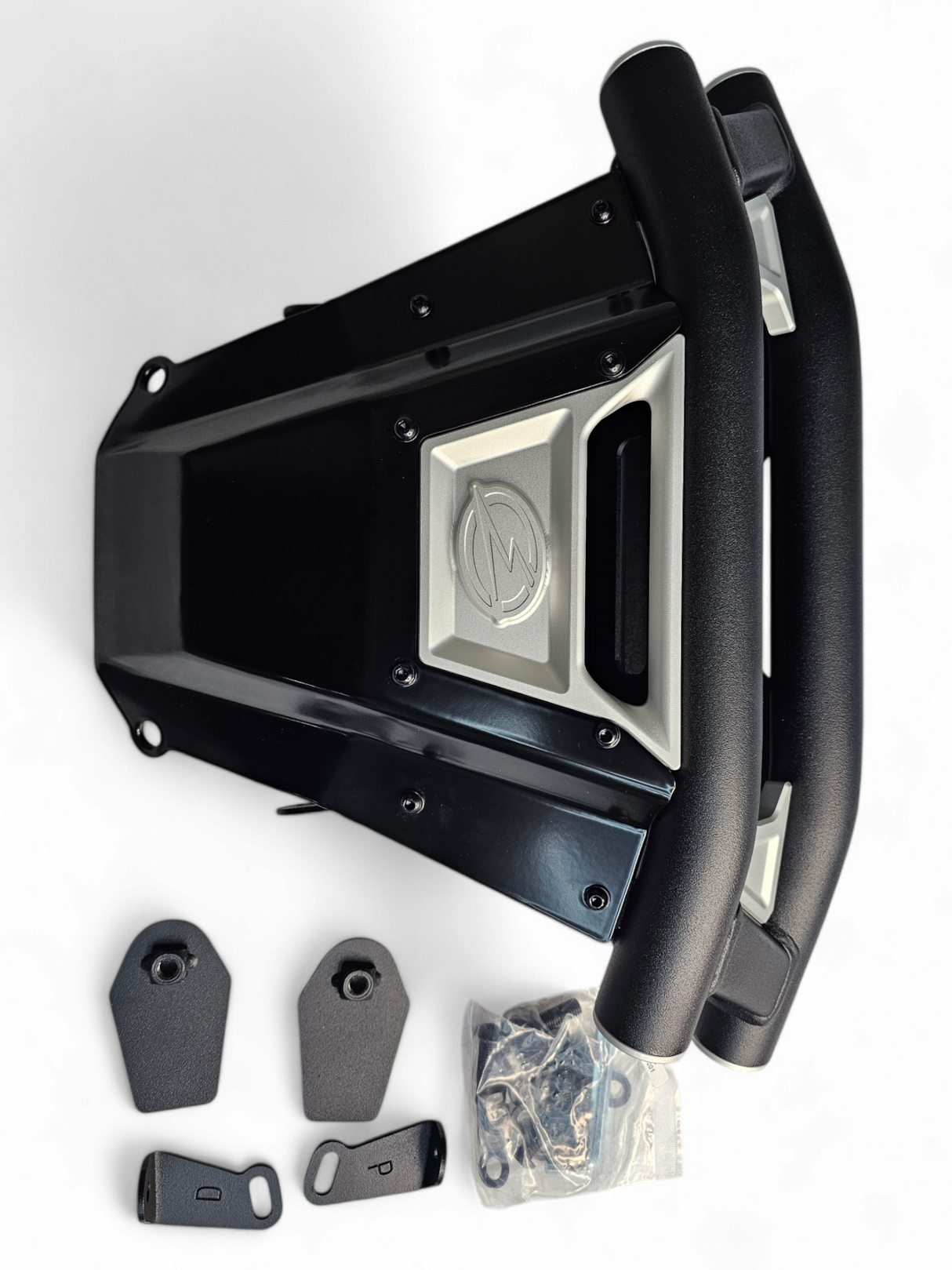 2024 + Can-Am Maverick R Amp front winch bumper www.elektricoffroad.com