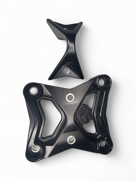 2017 to current Can Am X3 Maverick 6 bolt EOD XL Radius Rod Plate with Tow Hook Black www.elektricoffroad.com