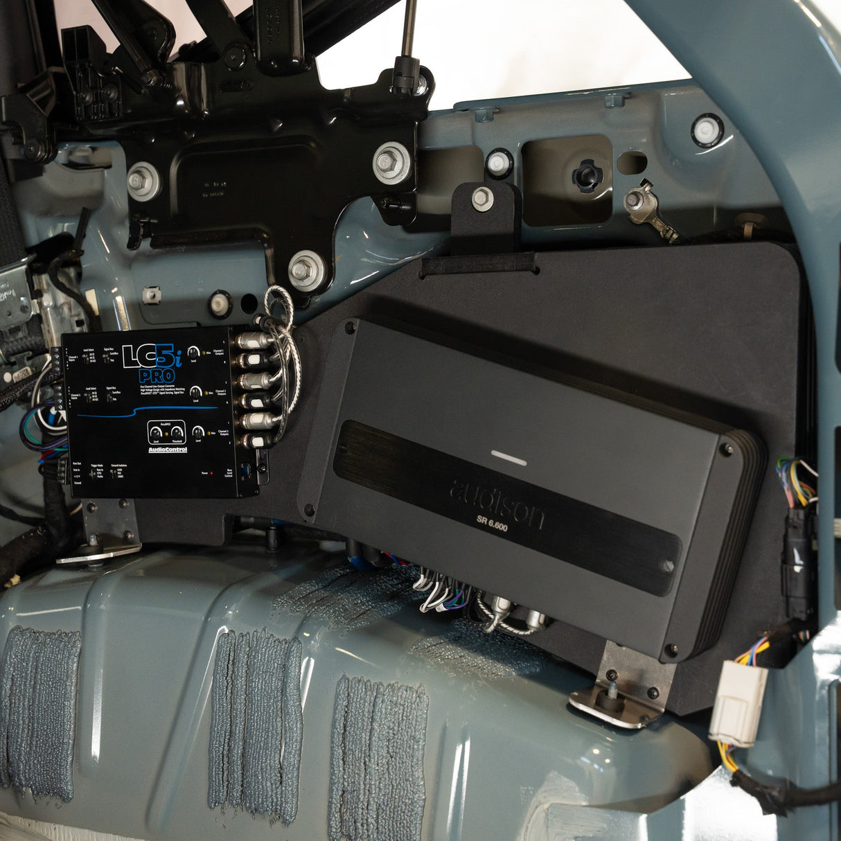 Audison Plug & Play (6-Ch/ Mono) Amp Kit Bundle Upgrade (NON-B&O System) | '21 - '24 Ford Bronco