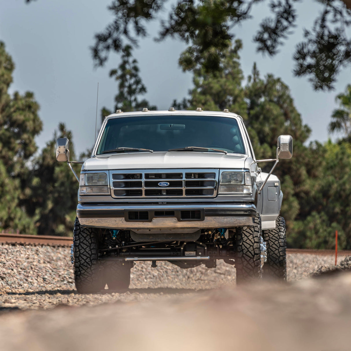 Desolate Motorsports Super Duty Axle Conversion Kit (Front & Rear) - 1980-1997 Ford F-Series Desolate Motorsports