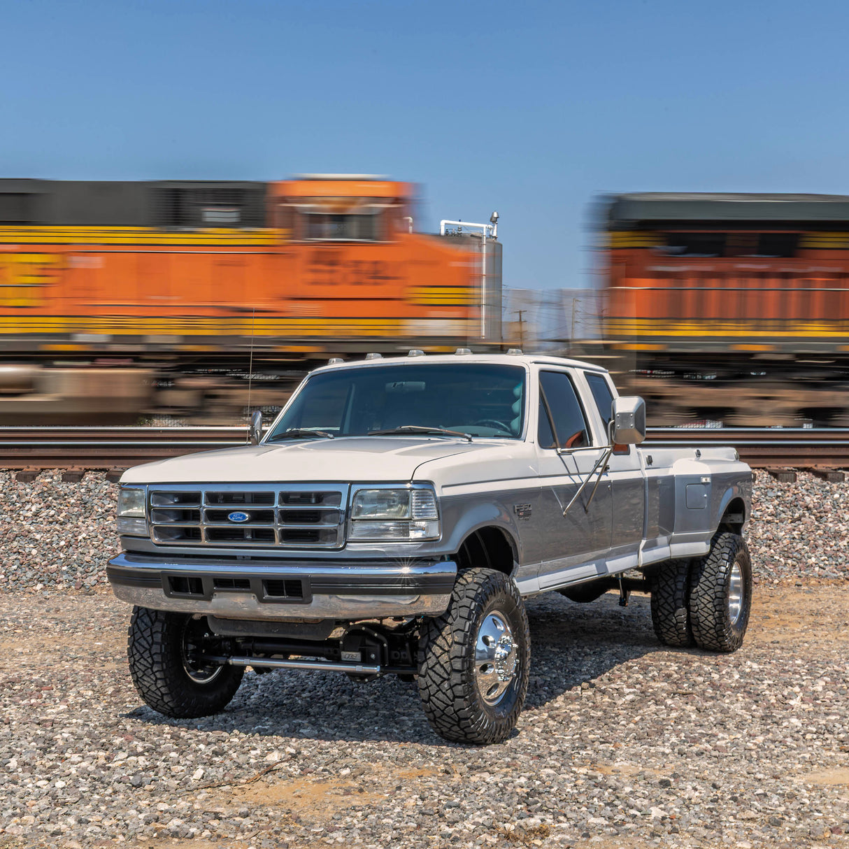 Desolate Motorsports Super Duty Axle Conversion Kit (Front & Rear) - 1980-1997 Ford F-Series Desolate Motorsports