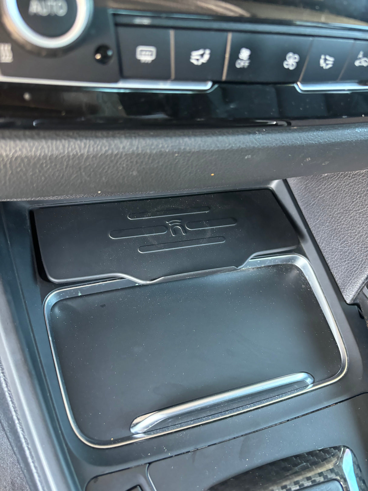 BMW F3X / F8X 3/4 SERIES (+M3/M4) Wireless Charger INDUKTIV