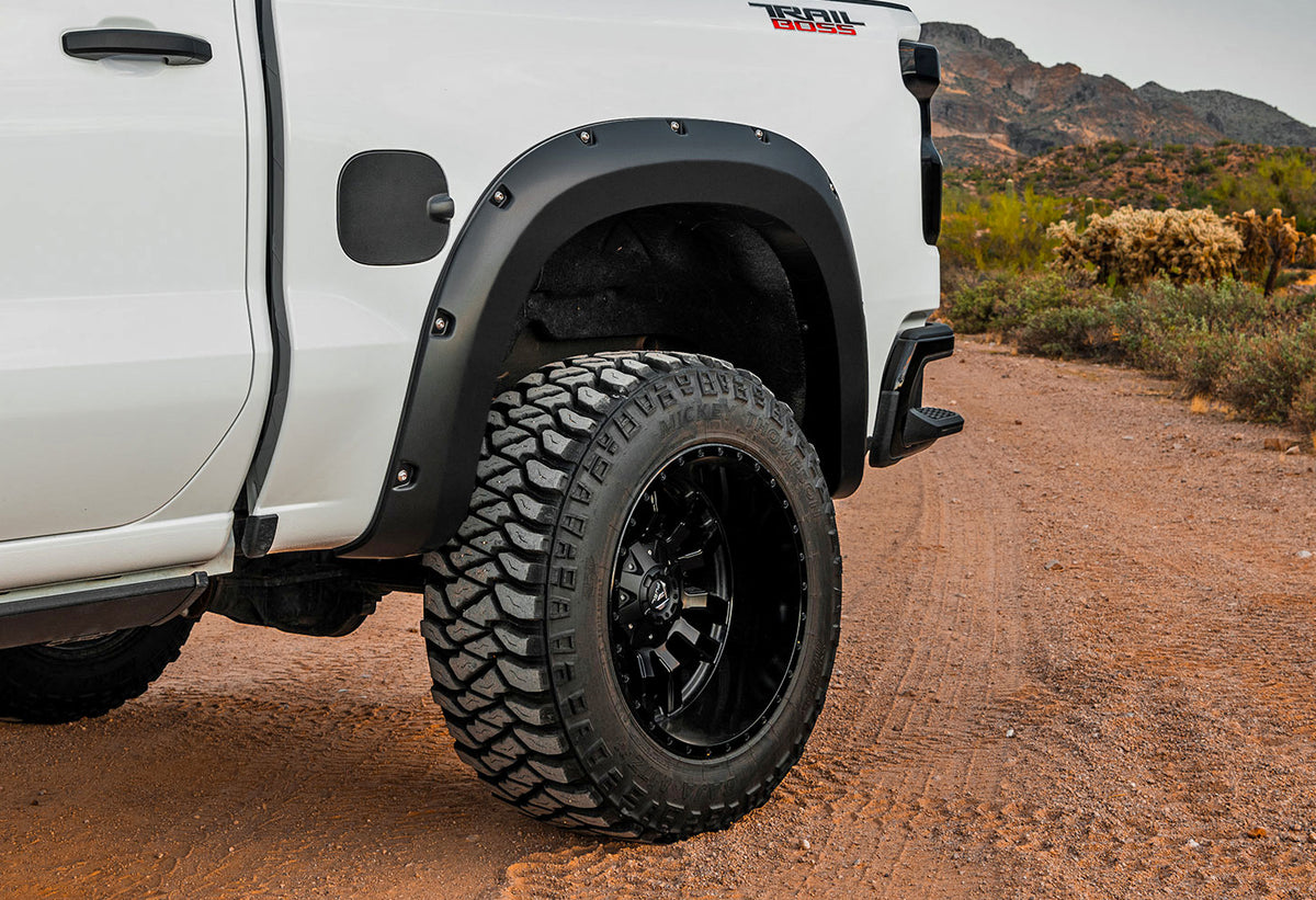 Pocket Fender Flares Chevy Silverado 1500 2WD/4WD (2022-2026) Rough Country