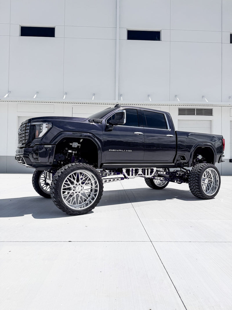 2025 GMC Denali 2500 17 Inch Lift Papis