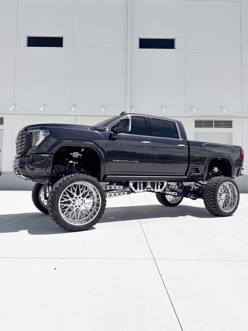 2025 GMC Denali 2500 17 Inch Lift Papis