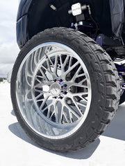 2025 GMC Denali 2500 17 Inch Lift Papis