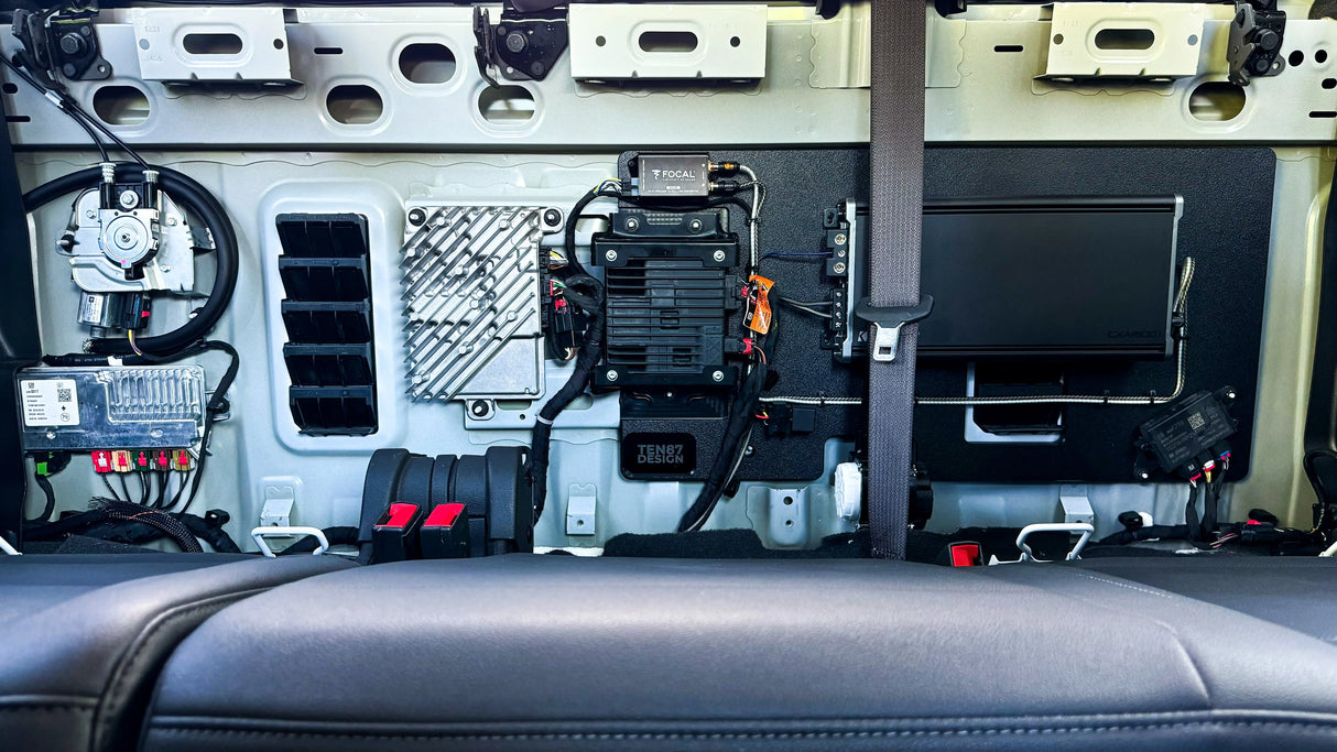 Kicker Loaded Subwoofer 1800wrms Amplifier Rack for 2019+ GMC/Chevy BOSE Trucks Sounds Good Stereo