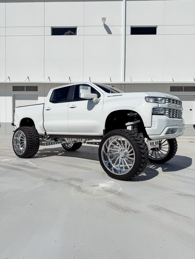 2021 Chevy 1500 14 Inch Lift Papis