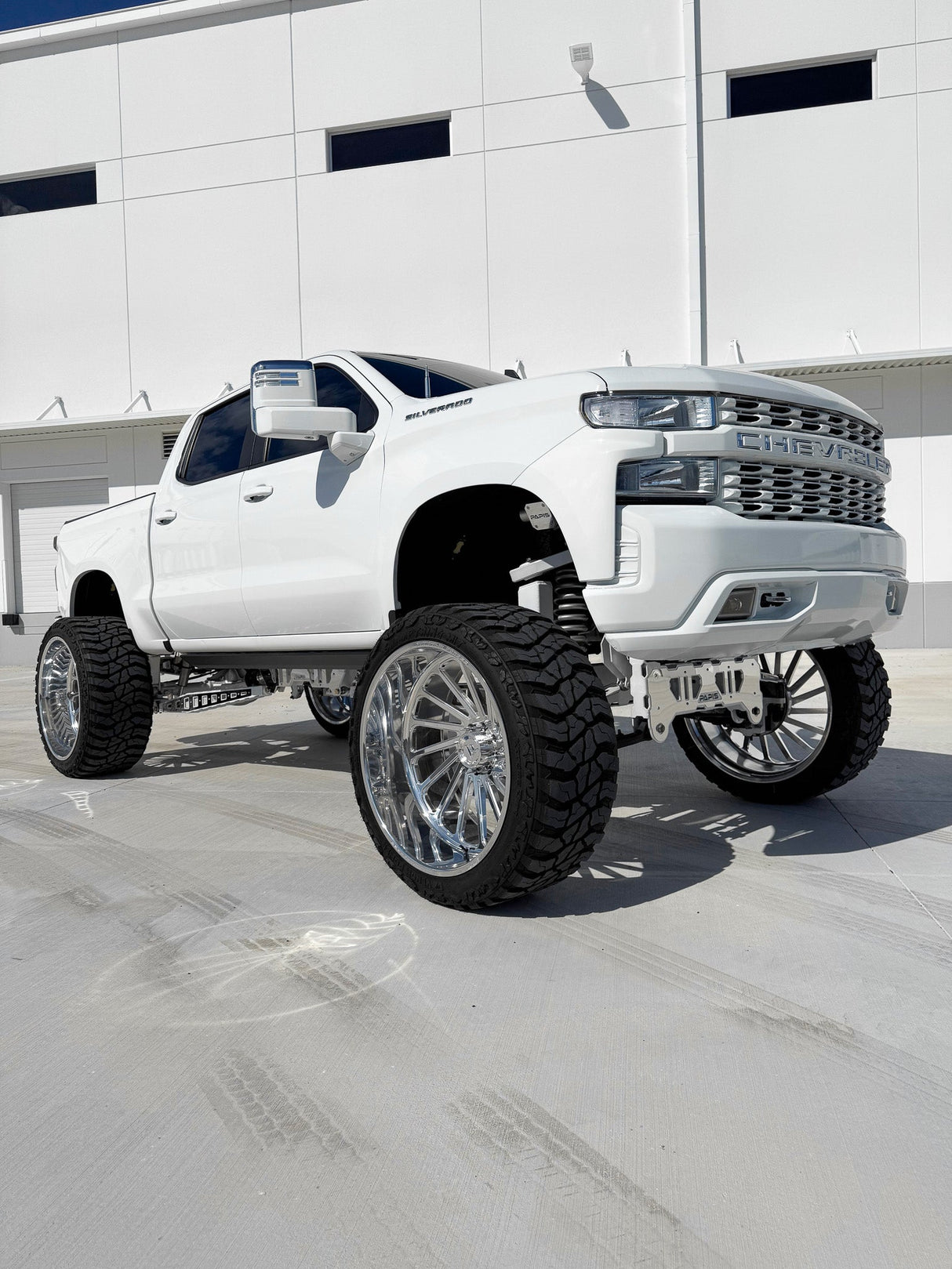 2021 Chevy 1500 14 Inch Lift Papis
