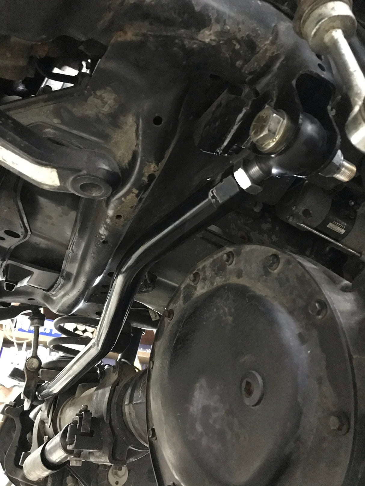 14 -18 Ram 2500/3500 4WD 4G Steering Kit Far From Stock