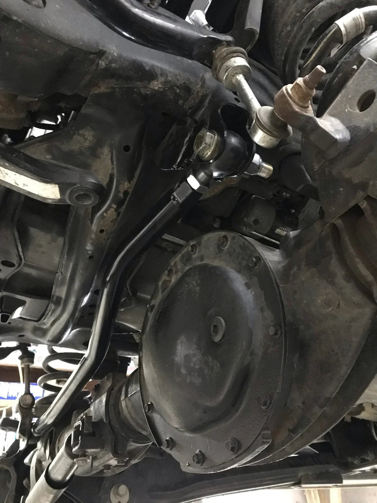 14 -18 Ram 2500/3500 4WD 4G Steering Kit Far From Stock