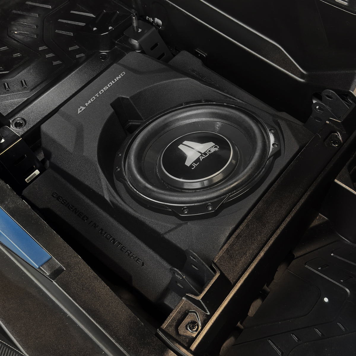 MOTOSOUND 10″ Front Subwoofer Enclosure for Maverick R