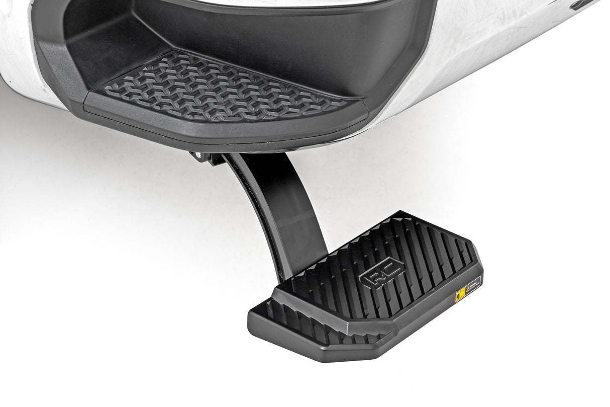 Retractable Bed Step Manual Pull Silverado/Sierra 2500HD/3500HD (20-26) Rough Country