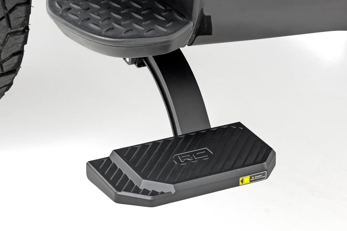 Retractable Bed Step Manual Pull Silverado/Sierra 2500HD/3500HD (15-19) Rough Country