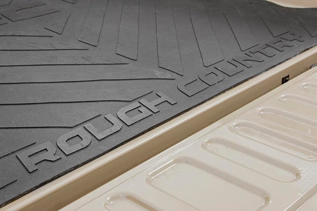 Bed Mat 6 Foot 7 Inch Bed RC Logo Chevy/GMC Sierra 1500 (19-26)/Silverado 1500 (19-26) Rough Country