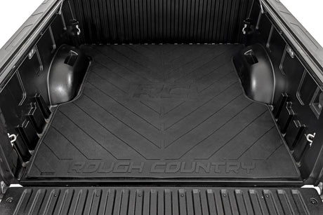 Bed Mat 5 Foot 7 Inch Bed RC Logo Toyota Tundra 2WD/4WD (2022-2026) Rough Country