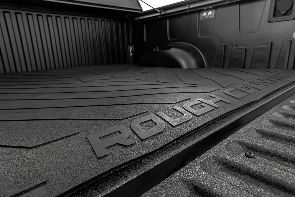 Bed Mat 5 Foot 7 Inch Bed RC Logo Toyota Tundra 2WD/4WD (2022-2026) Rough Country