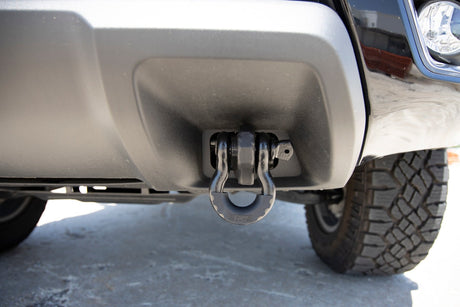 Tow Hook to Shackle Bracket D-Ring Combo Chevy Colorado 2WD/4WD (15-22) Rough Country
