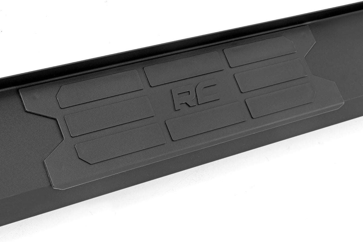HD2 Aluminum Running Boards Crewmax Cab Toyota Tundra 2WD/4WD (2007-2021) Rough Country