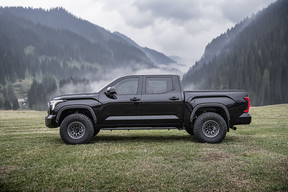 2.25 Inch Lift Kit | FOX 3.0 Internal Bypass Factory Race Series | Toyota Tundra  (22-26) 4WD BDS Suspension
