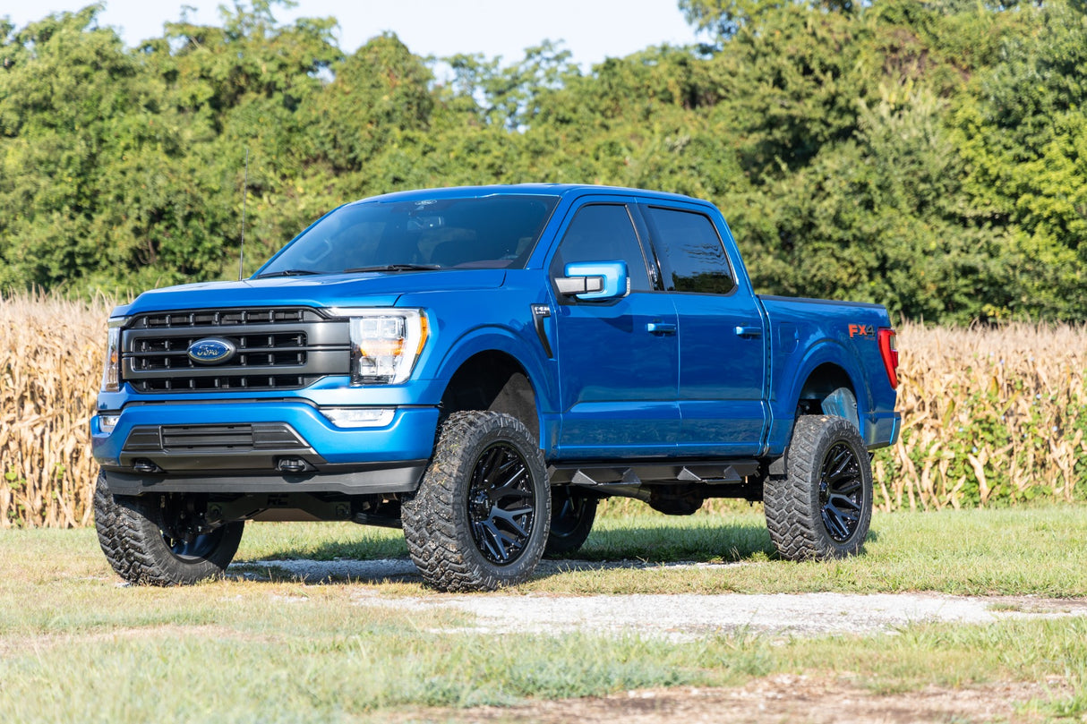 Rough Country 6 Inch Lift Kit Ford F-150 4WD 2021-2026 587-config