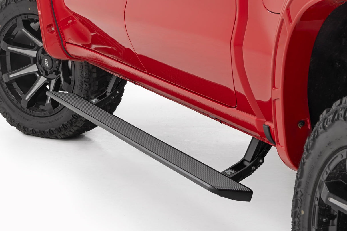 Rough Country HT-Series Power Running Boards for Chevy/GMC Crew Cab