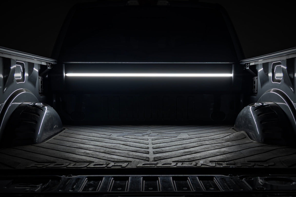 Rough Country Powered Retractable Bed Cover 6'10in Ford F-250 F-350