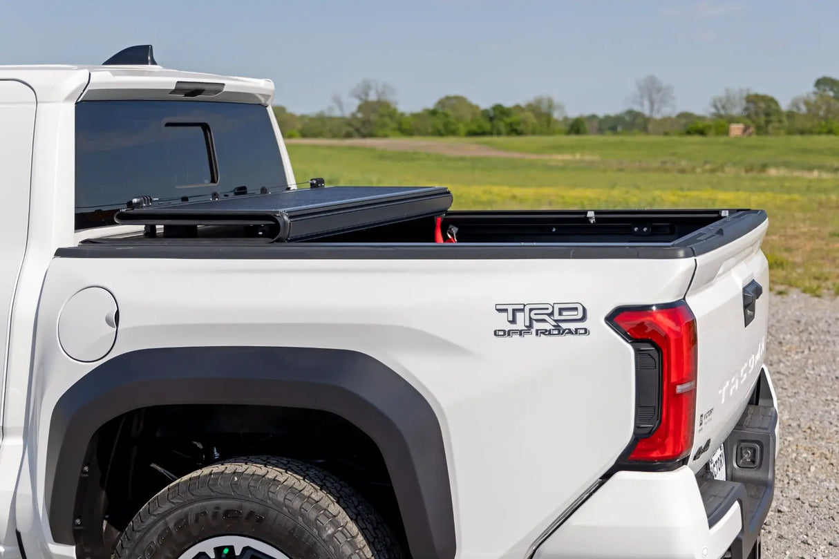 Rough Country Hard Low Profile Bed Cover Toyota Tacoma 2WD/4WD 2024-2026 47415551B-config