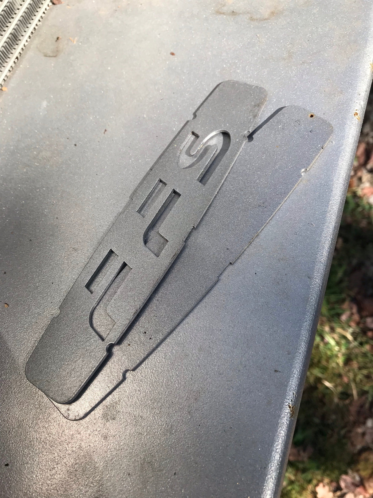 FFS F100 f250 custom/ranger grille emblem insert Far From Stock