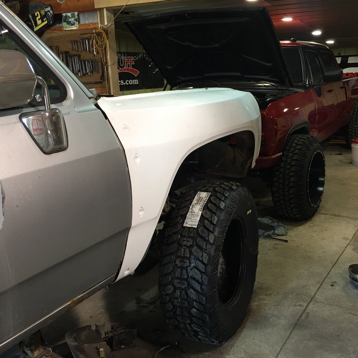 81-93 Dodge Fiberglass Fenders