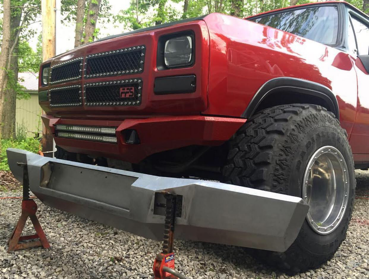 Bumper metal wrap around Add-on Far From Stock