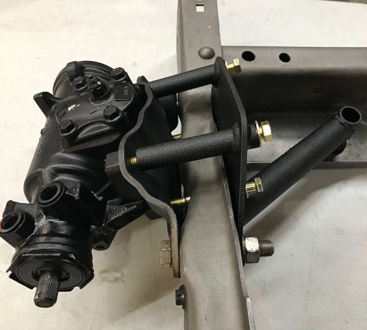 72-93 (4x4 STOCK) Steering Dodge Steering Box Brace Far From Stock