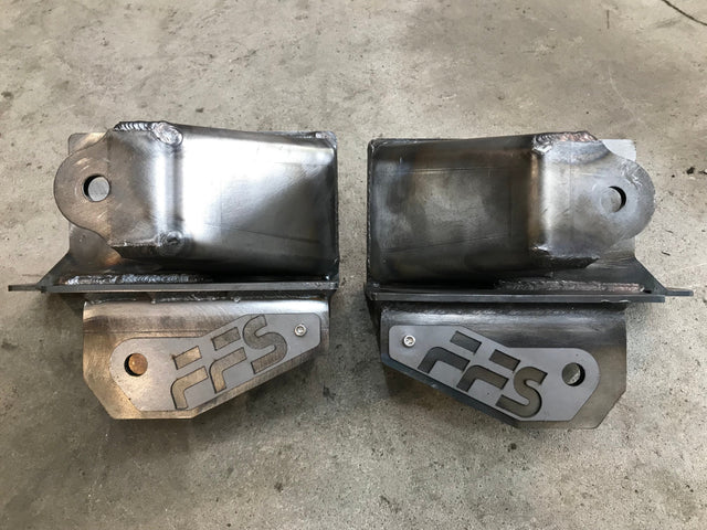 Front Frame Link Mount Bracket Set Dodge / Chevy Far From Stock
