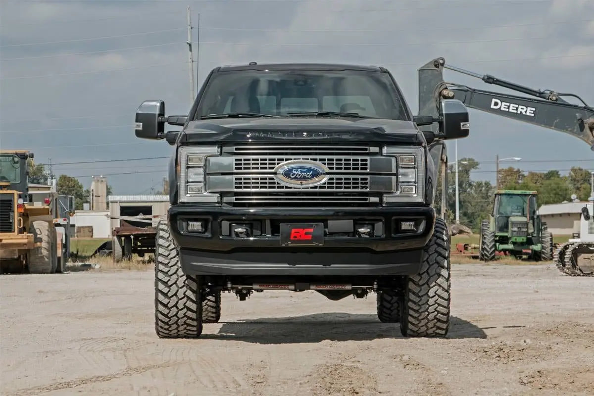 Rough Country 6 Inch Lift Kit Ford F-250/F-350 Super Duty 4WD 2017-2022 52620