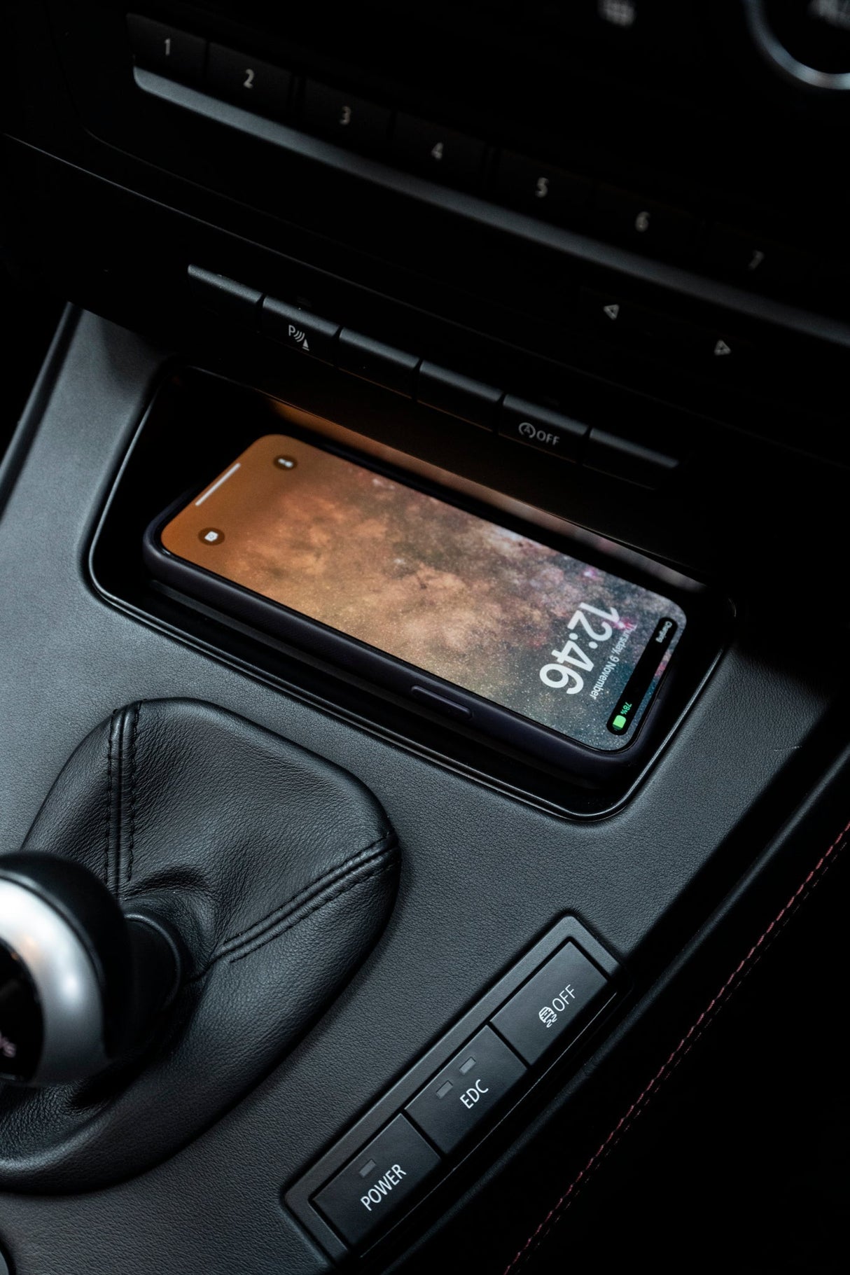 BMW E9X 3 SERIES Wireless Charger INDUKTIV