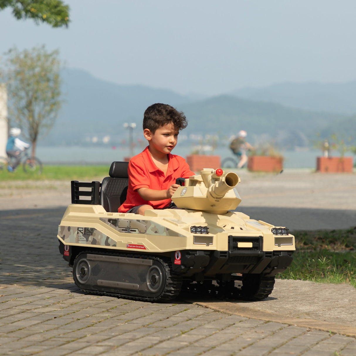 24V Ride-On Thunder Tank Car with Fighting Cannon and Rotating Turret