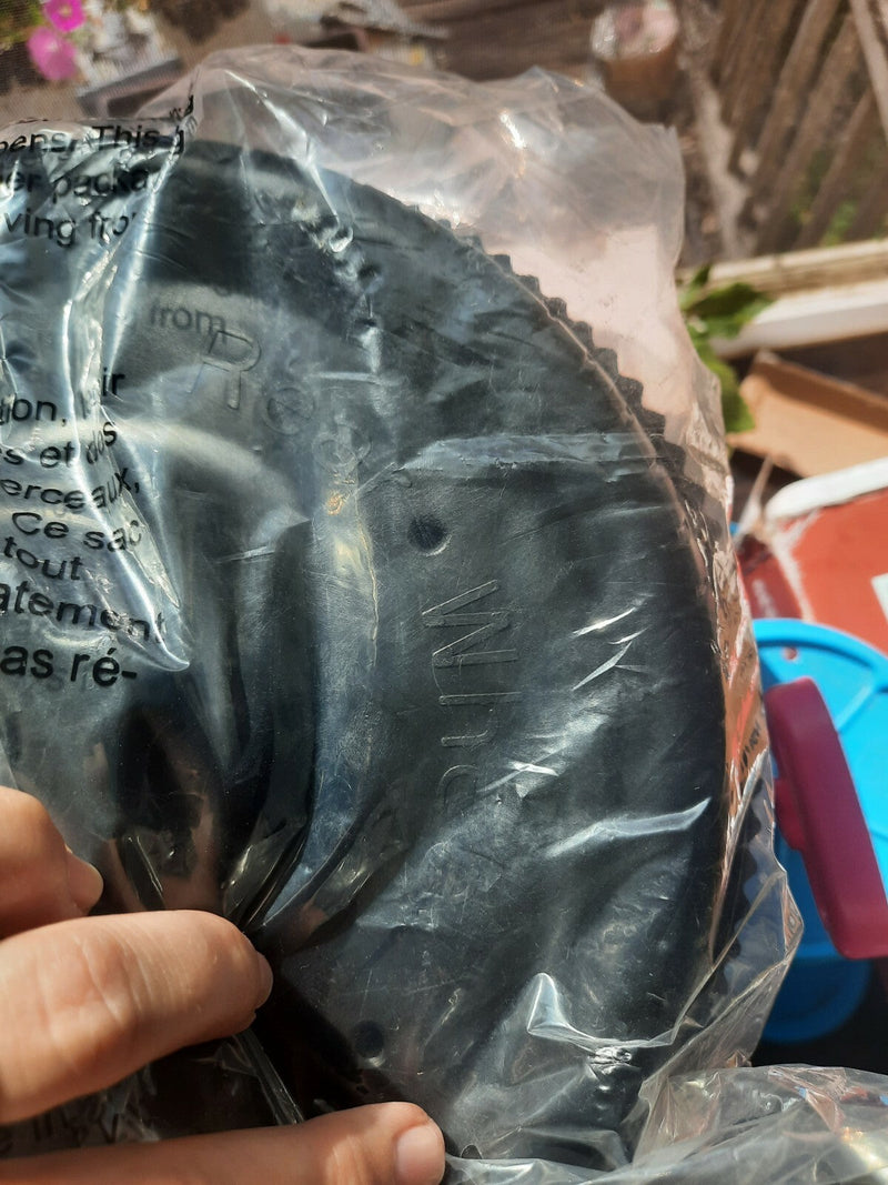 Mustang GT Convertible Rear Wheel with Protective Wheel Cover