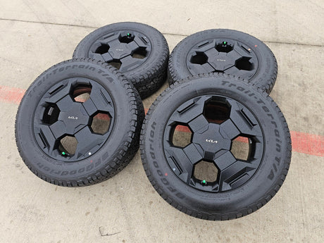 17" Kia Sorento X-PRO OEM wheels rims tires Telluride Sedona 2025 2026 BFG NEW Texas Truck Tire