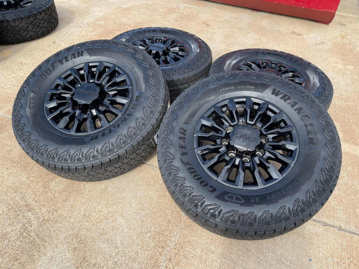 18" Chevy Silverado ALASKAN AT4X 2500 OEM 14031 wheels rims 2024 2025 2026 NEW Texas Truck Tire