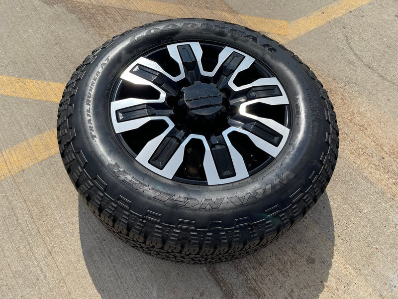 20" GMC Sierra AT4X 2500 3500 OEM wheel rim 5958 14138 Chevy Silverado Texas Truck Tire