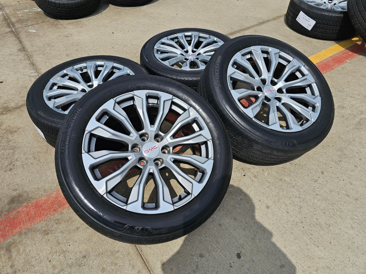 22" GMC Yukon Sierra DENALI OEM wheels rims 14025 97000 tires Texas Truck Tire