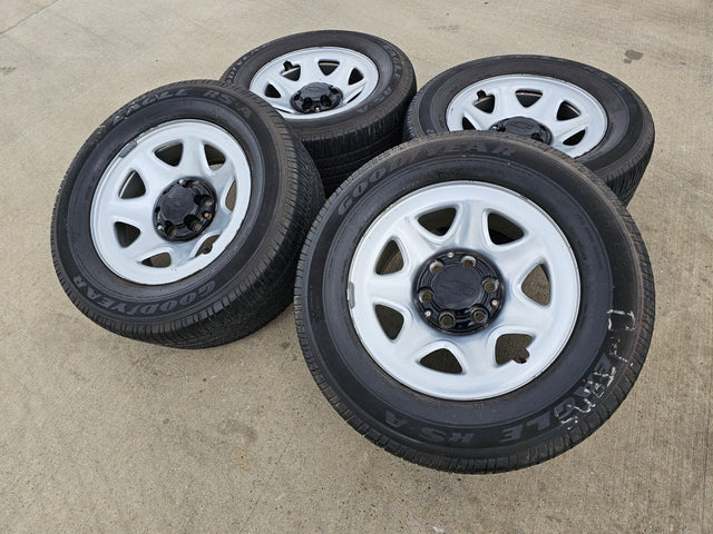17" Chevy Tahoe PPV OEM Police Package 8111 wheels rims tires Texas Truck Tire
