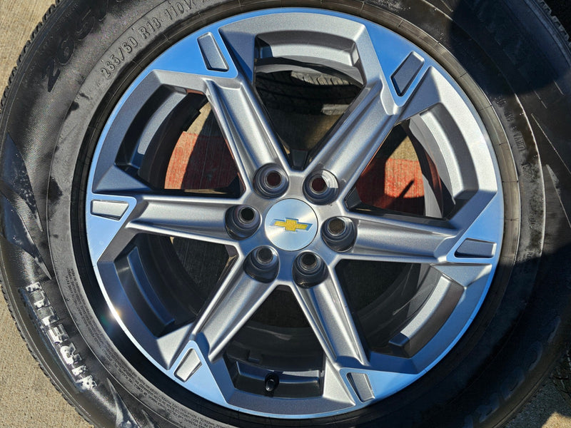 18" Chevy Blazer Traverse GMC Acadia OEM 14083 wheels rims tires PIRELLI Texas Truck Tire